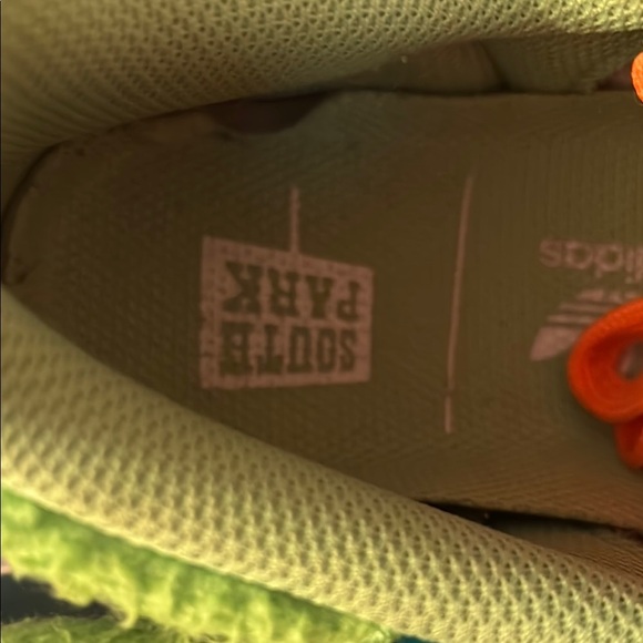 Adidas Superstar South Park 'KYLE' Green Orange Mens Sz 9 GY6490 - Picture 11 of 12